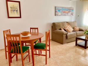 Posedenie v ubytovaní Apartamento Orient en Palamós tercera línea de mar