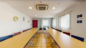 Gallery image of Everhotel de Tarbes-Ibos in Tarbes