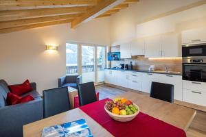 A kitchen or kitchenette at Apart Zwingerhof