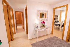 Posteľ alebo postele v izbe v ubytovaní Apartamento Romero valencia