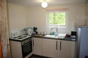 Gallery image of Snow Whites House - Farm Park Stay with Hot Tub in Swansea