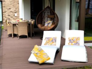 Część wypoczynkowa w obiekcie APARTAMENT ELEGANCE YELLOW w Nautica Resort