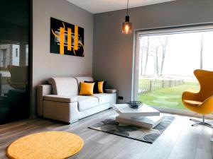 Część wypoczynkowa w obiekcie APARTAMENT ELEGANCE YELLOW w Nautica Resort