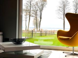 Część wypoczynkowa w obiekcie APARTAMENT ELEGANCE YELLOW w Nautica Resort