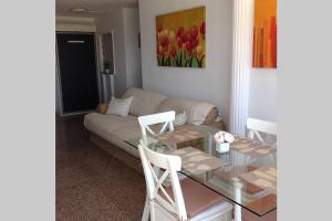 Fotografie z fotogalerie ubytování Bonito Piso frente al mar con piscina y parking v destinaci Gran Alacant