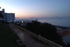 Fotografie z fotogalerie ubytování Bonito Piso frente al mar con piscina y parking v destinaci Gran Alacant