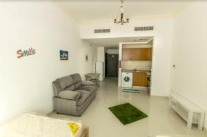 Kuchyň nebo kuchyňský kout v ubytování Furnished Studio Apartments for rent in Dubai