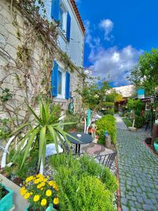 Gallery image of Alacati Kayezta Hotel in Alaçatı