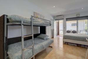 Fotografia z galérie ubytovania 071 - Beachside Studio Perfect for a Family Getaway v destinácii Torremolinos
