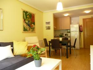 A kitchen or kitchenette at Felechosa ski & senderismo