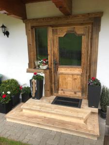 Vonkajšia záhrada v ubytovaní Haus Tannenheim