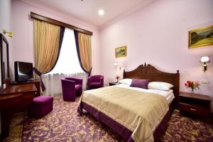 Sjónvarps- og/eða afþreyingartæki á METROPOL HOTEL Yerevan