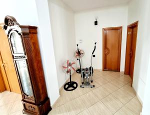 Galeri foto Luckyshine hostel di Vlore