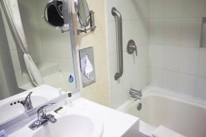 Bagno di Best Western Real Tula Express