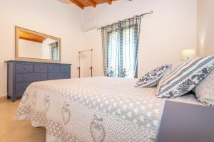 Posteľ alebo postele v izbe v ubytovaní Villa Deluxe + 37 fotografií
