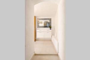 萨瓦拉Ladovina, Relaxing Enviroment with a Modern Apartment in a Old Stone House的相册照片