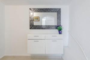 萨瓦拉Ladovina, Relaxing Enviroment with a Modern Apartment in a Old Stone House的相册照片