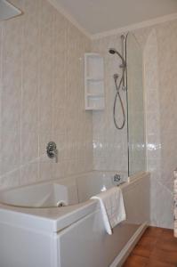 Koupelna v ubytování Hotel Bristol