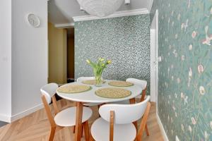 Posedenie v ubytovaní Ocean Mint - Apartamenty przy plaży