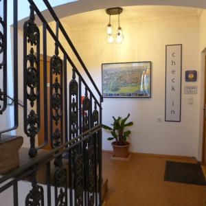 Fotografie z fotogalerie ubytování Pension Stoi budget guesthouse v destinaci Innsbruck