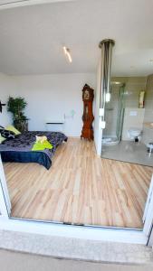 Vannituba majutusasutuses Spacious Apartment with Lake View | 35