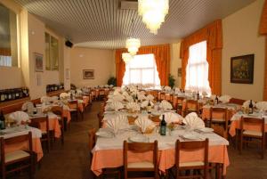 Restaurace v ubytování Hotel Ismaele