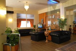 TV a/nebo společenská místnost v ubytování Hotel Ismaele