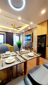 Kuchyň nebo kuchyňský kout v ubytování FLC Sea Tower Beachfront Quy Nhon Apartment