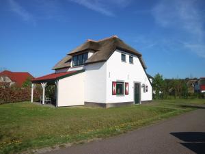 RoggelにあるGreat villa with sauna and whirlpool in Limburgのギャラリーの写真