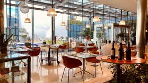Restaurace v ubytování UNA HOTELS T Hotel Cagliari