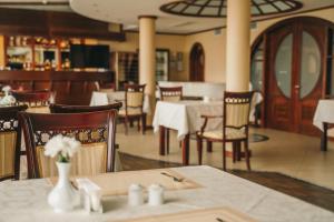 Restaurace v ubytování Готель Дніпро
