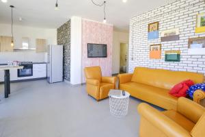 A kitchen or kitchenette at Essential suite