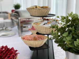 Jídlo v hotelu nebo okolí