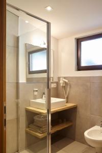 Koupelna v ubytování Hotel Sonnenheim + 37 fotografií