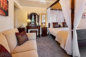 Gallery image of Beechwood in Bowness-on-Windermere