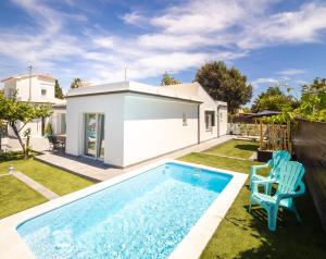 Swimmingpoolen hos eller tæt på Cubo's Cozy & Modern Sol de Malaga