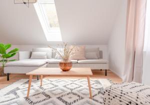 Dach.Loft Spitz in der Wachau的休息区