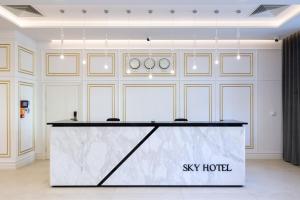 Vstupní hala nebo recepce v ubytování Sky Hotel Kraków