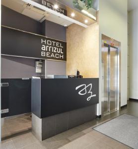 The lobby or reception area at Hotel Arrizul Beach
