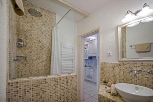 Koupelna v ubytování Studio Blue Boat Rovinj + 19 fotografií