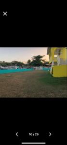 Bazén v ubytování La Casona Beach House nebo v jeho okolí
