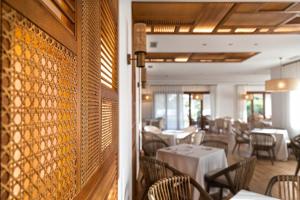 Restaurace v ubytování Jardines de la Mata Boutique Beach