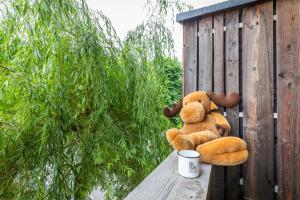Aed väljaspool majutusasutust Haus Deutinger