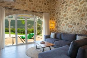 Posedenie v ubytovaní Pnoes Villas Vasiliki Lefkada