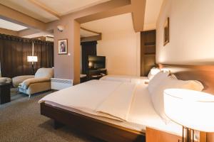 Μια τηλεόραση ή/και κέντρο ψυχαγωγίας στο Hotel Keto +37 φωτογραφίες
