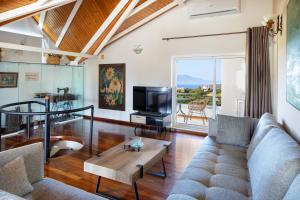 A television and/or entertainment centre at Villa Elihrisos