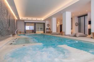 Basen w obiekcie Stic Urban Hotel & SPA lub w pobliżu