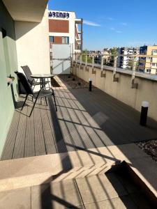 Balkón nebo terasa v ubytování Apartamenty Bliska Praga by Noclegi Renters