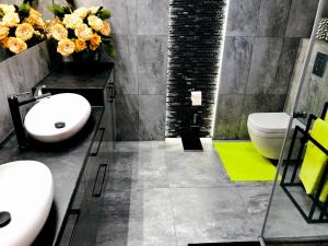 Kúpeľňa v ubytovaní APARTAMENT ELEGANCE GREEN w Nautica Resort
