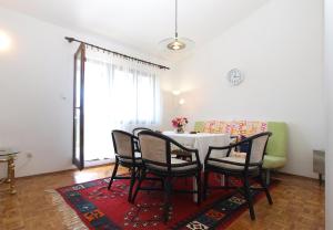 Posedenie v ubytovaní Apartments Tomislav 2078